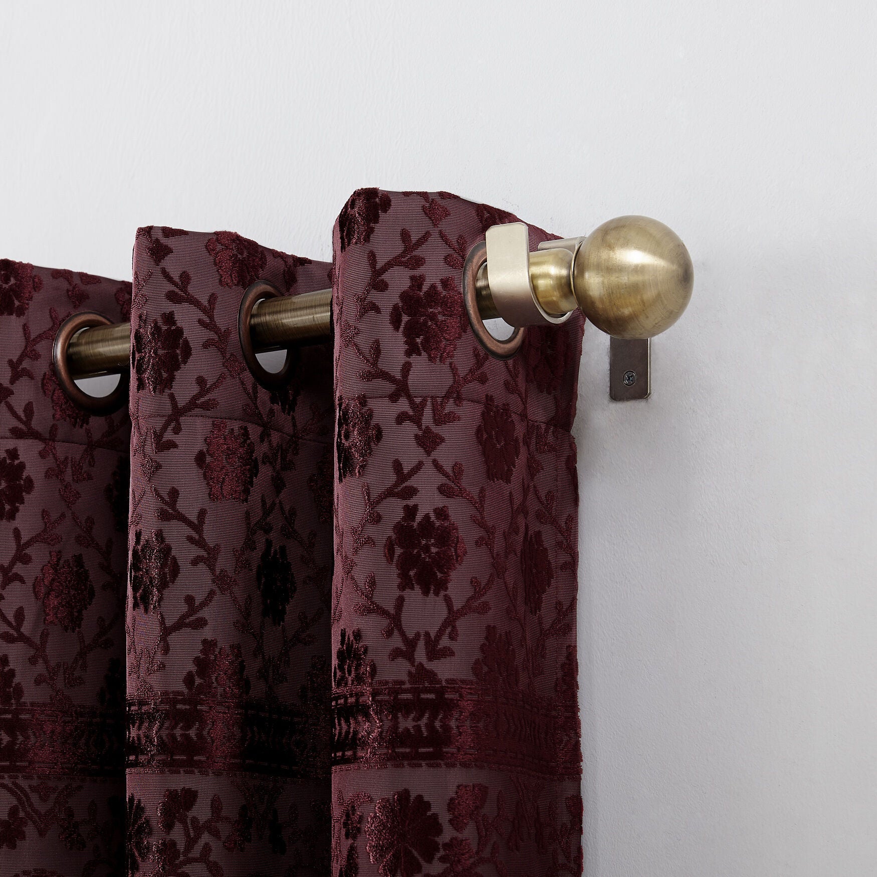 Ellyn Bonded Velvet Blackout Grommet Panel, , alternate image number 2