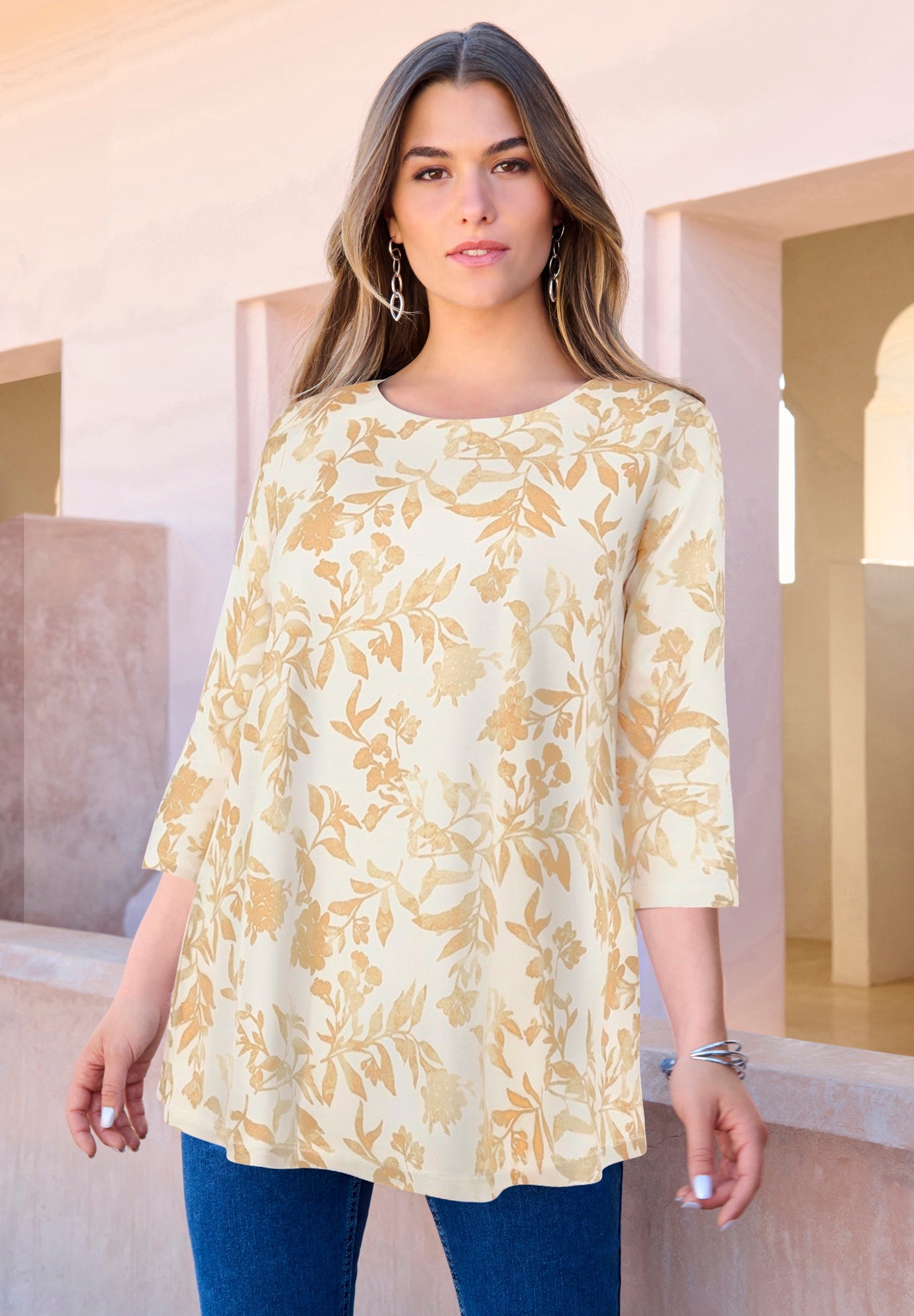 Ultimate Three Quarter Sleeve Swing Tee image number 0