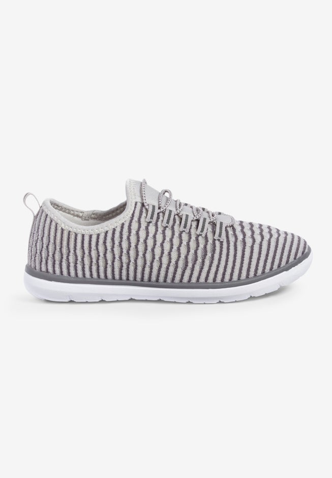 The CV Sport Ariya Textured Knit Slip On Sneaker image number 4