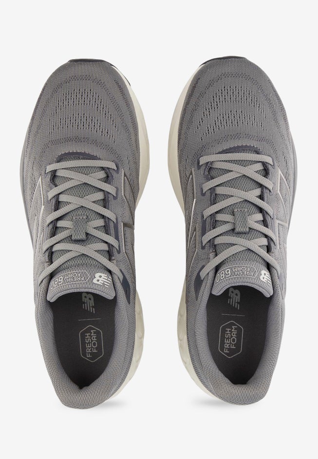 New Balance&reg; M680 V8 Shoe image number 3