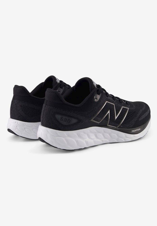 New Balance® M680 V8 Shoe image number 3