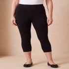 Side-Pocket Essential Capri Legging image number 0