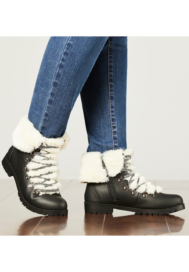 The Arctic Bootie  image number 7