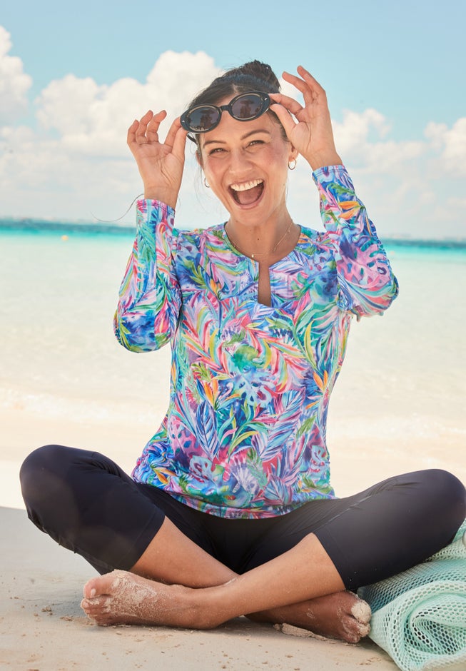 Split-Neck Long Sleeve Swim Tee with Built-In Bra image number 4