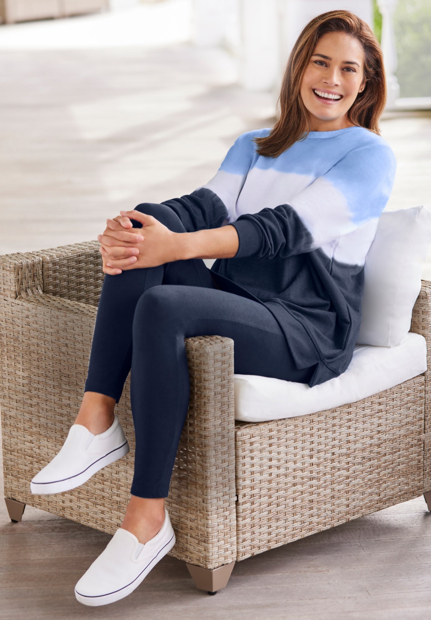 Tie-dyed knit sweatshirt tunic image number 6