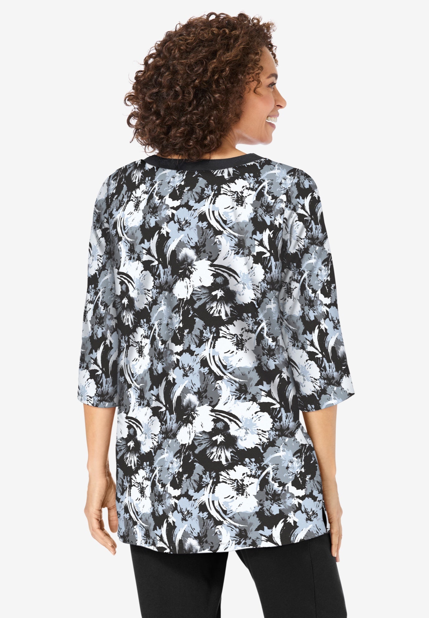 7-Day Three-Quarter Sleeve Grommet Notch Tunic image number 1