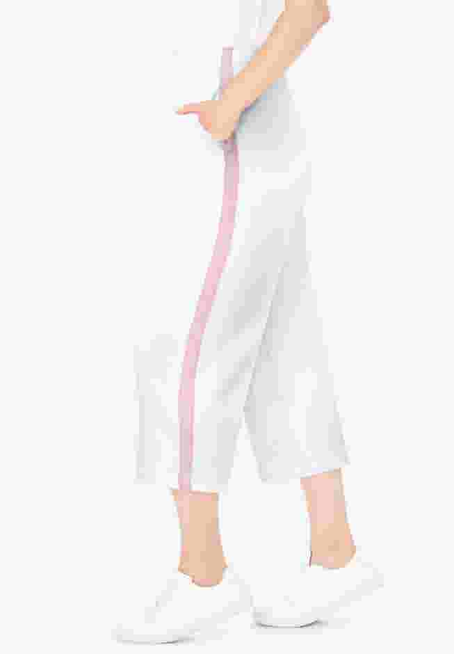 Side-Stripe Cotton French Terry Capri image number 2