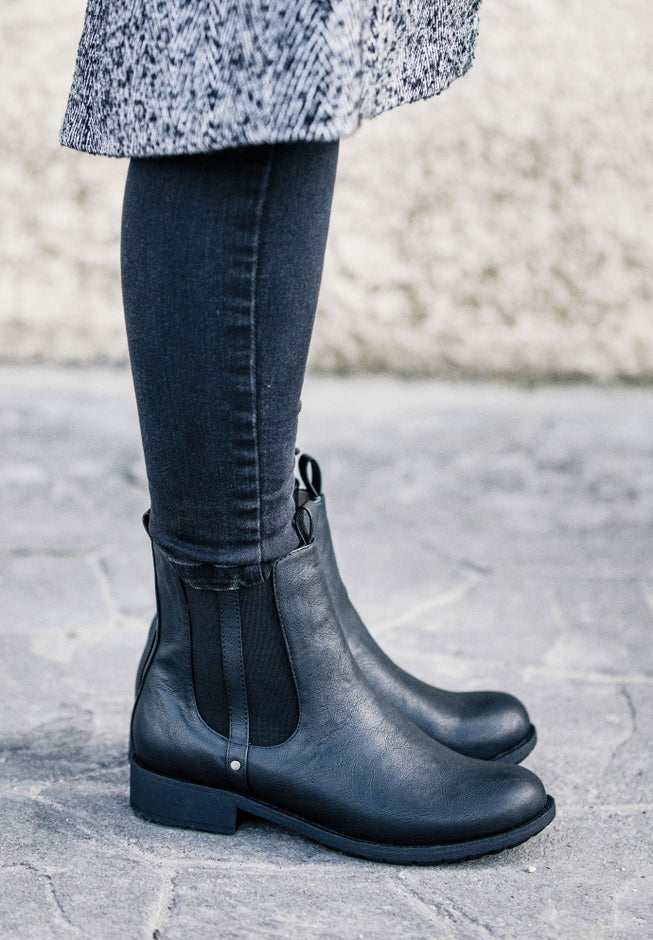 Sherpa Lined Faux Leather Chelsea Bootie image number 5