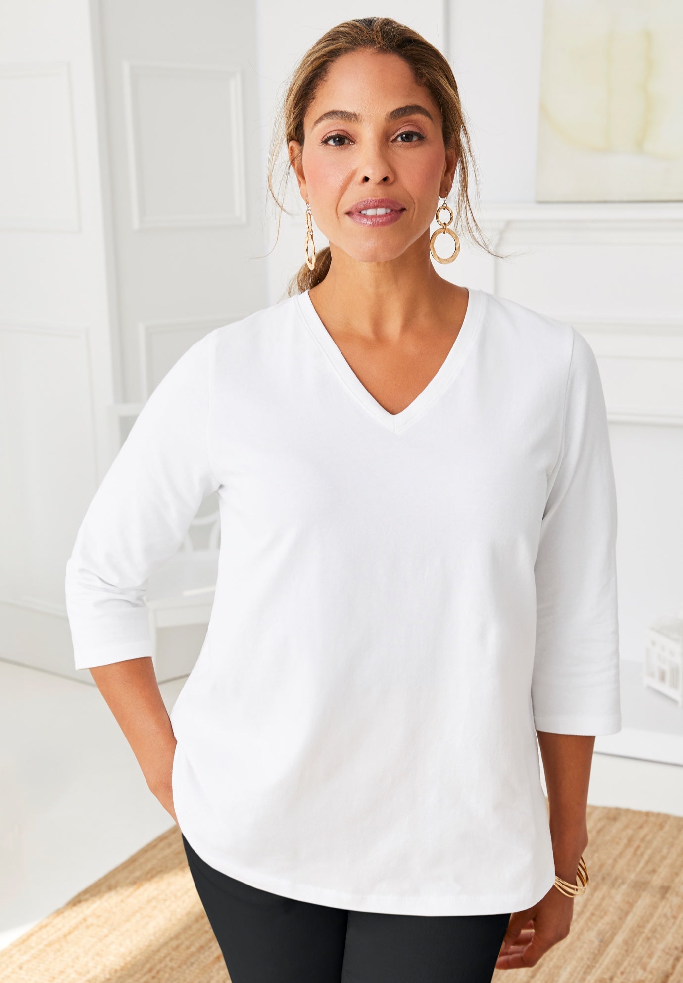Stretch Cotton V-Neck Tee image number 0