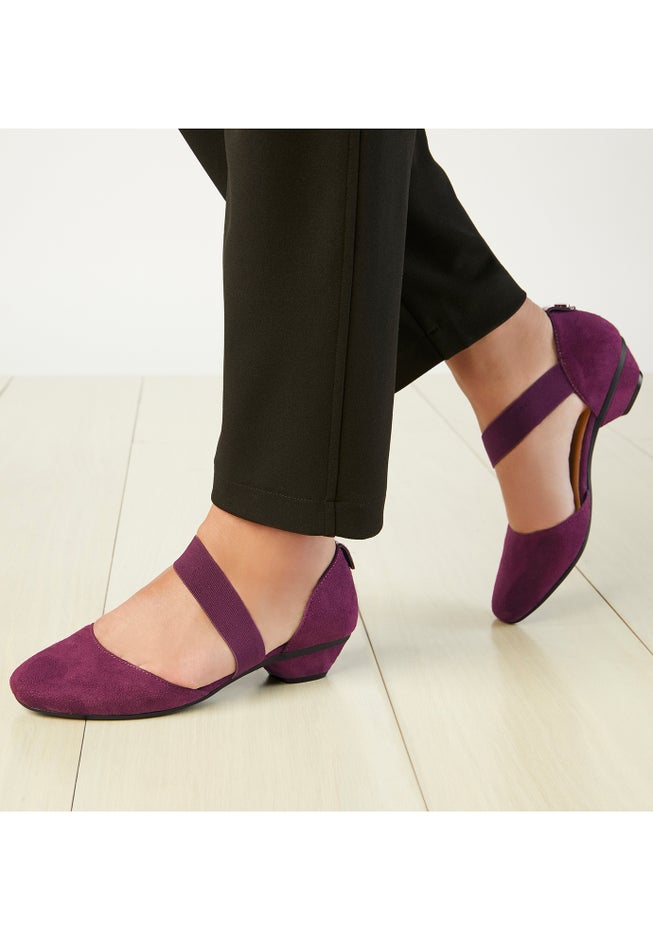 The Camilla Pump  image number 7