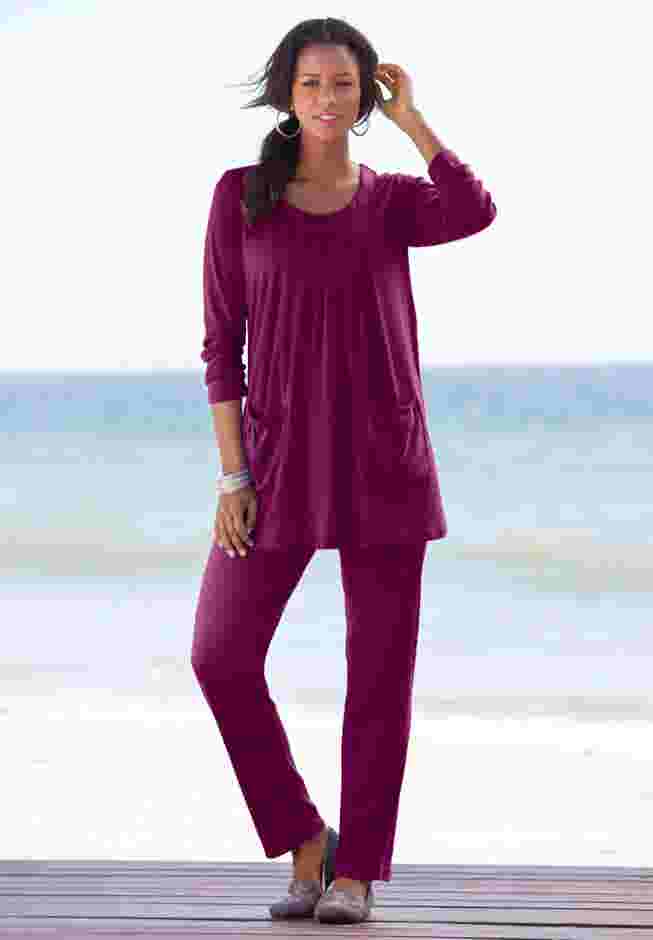 Plus Size Two Pocket Long Sleeve Soft Knit Swing Tunic image number 0