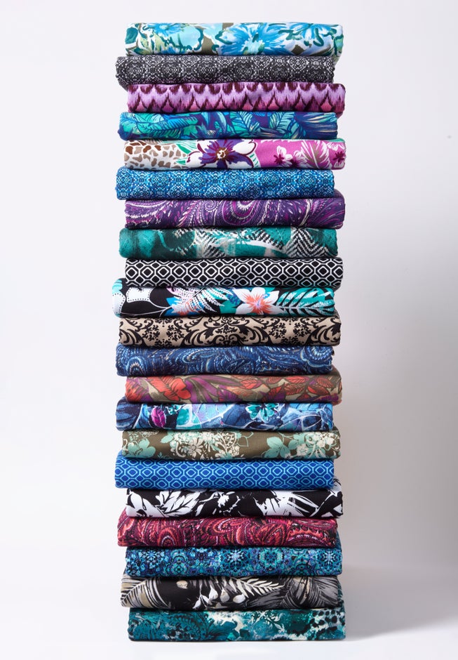 Suprema&reg; Short Sleeve V-Neck Tee image number 3