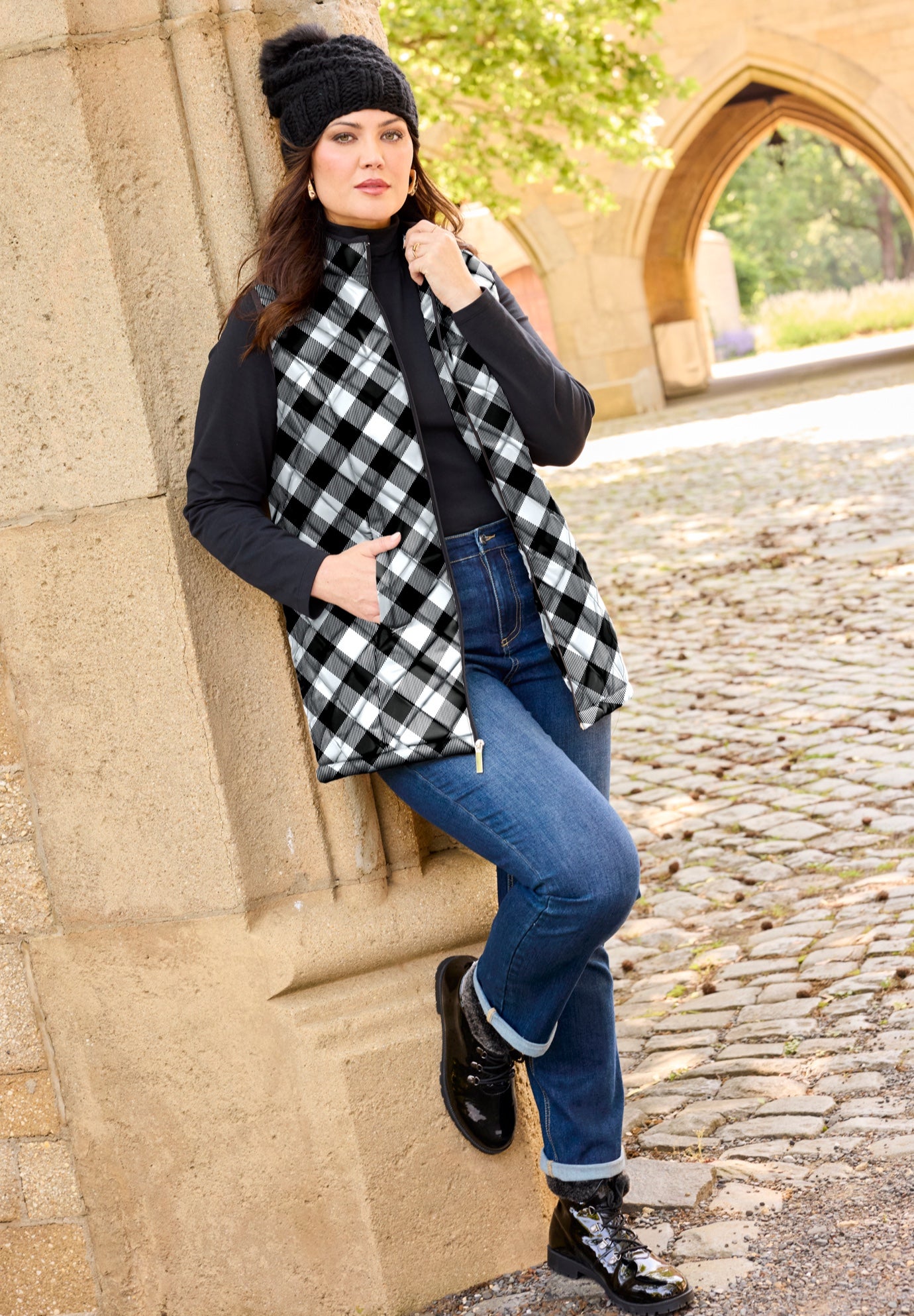 Quilted Puffer Vest image number 0