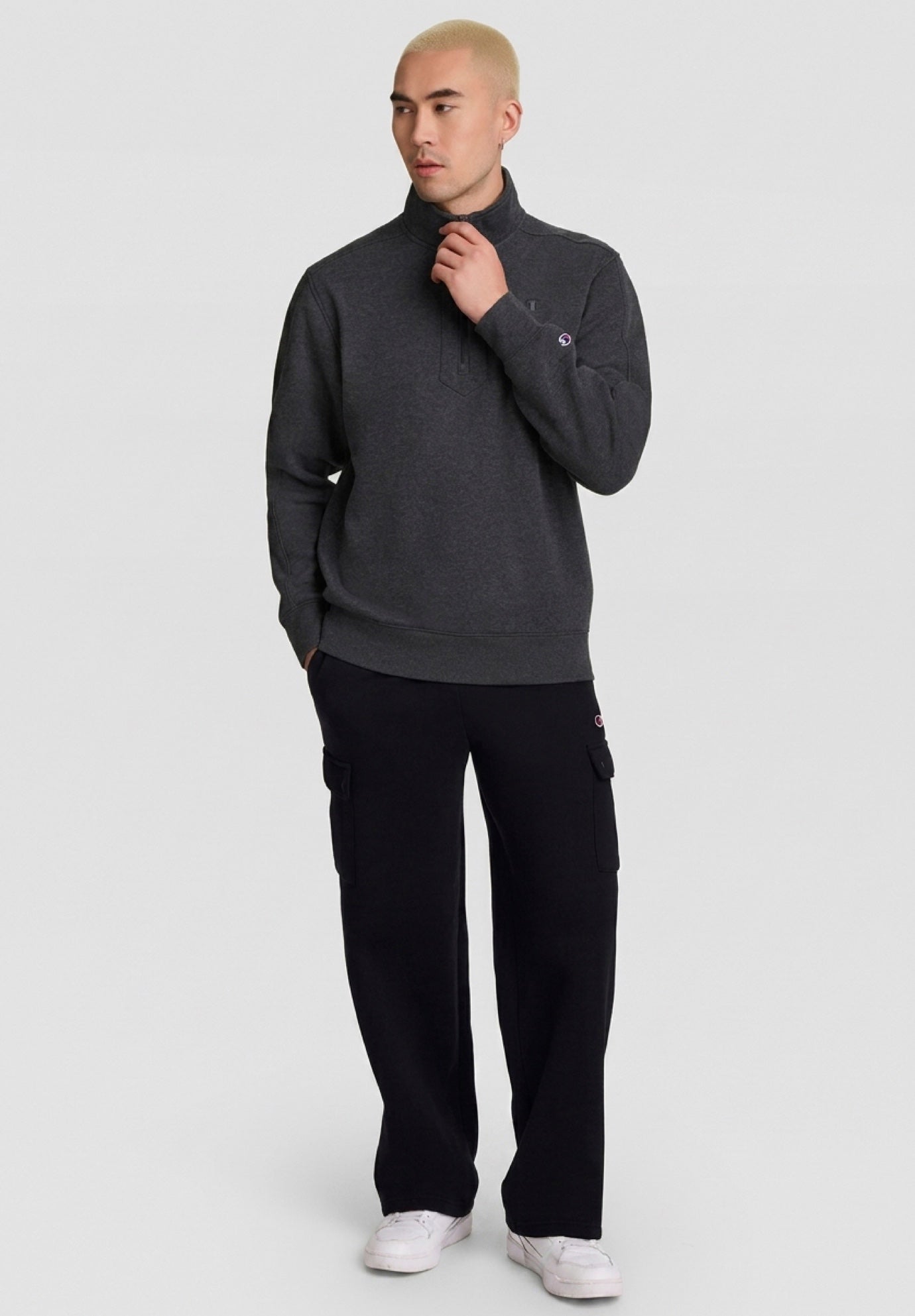 Champion&reg; Cargo Powerblend Sweatpants image number 1