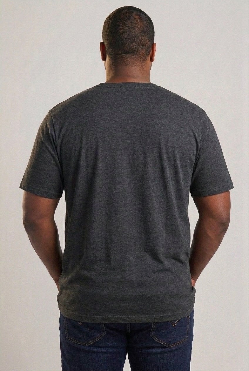 Shrink-Less Lightweight V-Neck Pocket T-Shirt image number 3